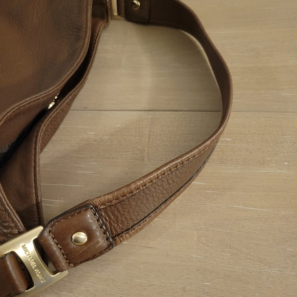 Michael Kors Brown Leather Shoulder Bag - Picture 13 of 16